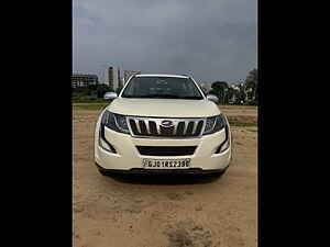 Second Hand महिंद्रा XUV500 w6 1.99 in अहमदाबाद