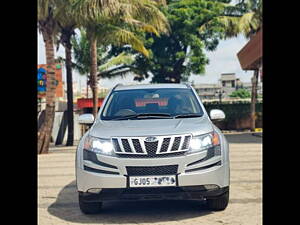 Second Hand Mahindra XUV500 W6 in Surat