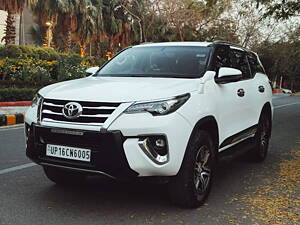 Second Hand Toyota Fortuner 2.8 4x2 MT [2016-2020] in Delhi