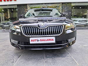 Second Hand Skoda Superb Style TSI AT in Pune
