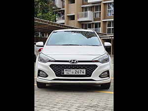 Second Hand हुंडई एलीट i20 स्पोर्ट्ज़ 1.4 crdi in नाशिक