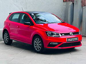 Second Hand Volkswagen Polo Highline Plus 1.0 (P) 16 Alloy in Pune