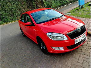 Second Hand Skoda Rapid Elegance 1.6 MPI MT in Mumbai