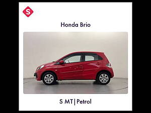 Second Hand Honda Brio S MT in Delhi