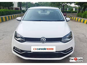 Second Hand Volkswagen Polo Highline1.0L (P) in Noida