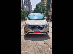 Second Hand टोयोटा इनोवा 2.5 vx 8 str bs-iii in हैदराबाद