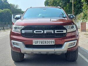 Second Hand Ford Endeavour Titanium 3.2 4x4 AT in Kanpur