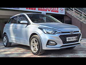 Second Hand हुंडई एलीट i20 स्पोर्ट्ज़ 1.4 crdi in देहरादून