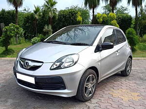 Second Hand Honda Brio S MT in Delhi