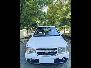 Second Hand Chevrolet Tavera Neo 3-10 STR BS-III in Nagpur