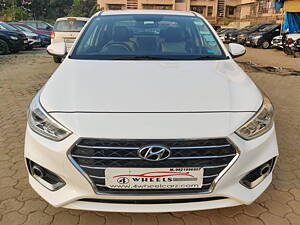 Second Hand Hyundai Verna SX (O) AT Anniversary Edition 1.6 VTVT in Mumbai