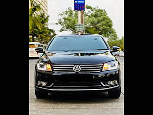 Second Hand Volkswagen Passat Highline DSG in Mumbai