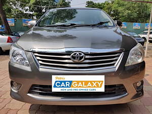 Second Hand Toyota Innova 2.5 VX BS IV 8 STR in Mumbai