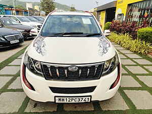 Second Hand महिंद्रा XUV500 w10 in पुणे