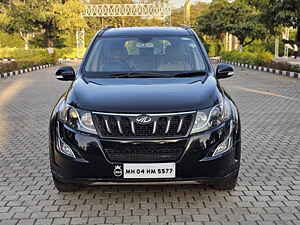 Second Hand महिंद्रा XUV500 w10 in नाशिक