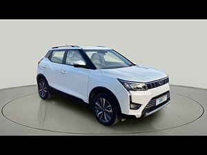 Second Hand महिंद्रा xuv300 w8 (o) 1.5 डीज़ल [2020] in इंदौर