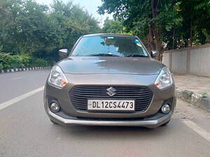 Second Hand Maruti Suzuki Swift LXi in Delhi