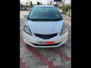 Second Hand Honda Jazz Active in Ludhiana