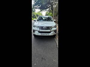 Second Hand Toyota Fortuner 2.8 4x2 AT [2016-2020] in Delhi