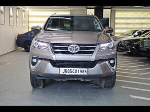 Second Hand Toyota Fortuner 2.8 4x2 AT [2016-2020] in Delhi