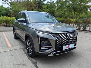 Second Hand MG Hector Plus Sharp Pro 2.0 Turbo Diesel 7 STR [2023] in Ahmedabad