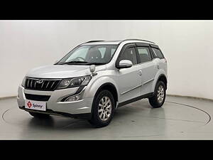 Second Hand Mahindra XUV500 W10 AT Black Interiors [2017] in Bangalore