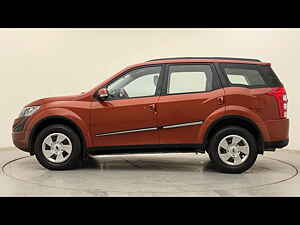 Second Hand महिंद्रा XUV500 w6 ऑटोमैटिक in पुणे