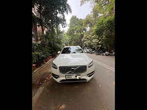 Second Hand वोल्वो xc90 d5 मोमेंटम in दिल्ली