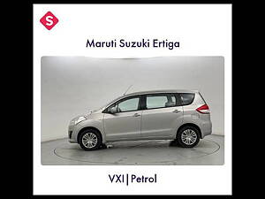 Second Hand Maruti Suzuki Ertiga Vxi in Delhi