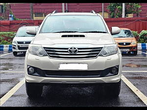 Second Hand Toyota Fortuner 3.0 4x2 AT in Kolkata