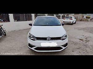 Second Hand Volkswagen Polo Highline Plus 1.5 (D) 16 Alloy in Gulbarga