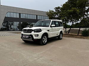 Second Hand Mahindra Scorpio S11 MT 7S CC in Ambala Cantt