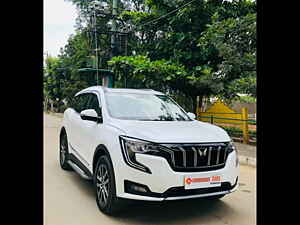 Second Hand மஹிந்திரா  xuv700 ax 7 டீசல் எம்டீ லக்சுரி பேக் 7 சீட்டர் [2021] in பெங்களூர்