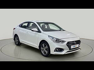 Second Hand Hyundai Verna 1.6 CRDI SX in Chandigarh