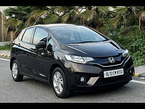 Second Hand Honda Jazz V CVT Petrol in Delhi