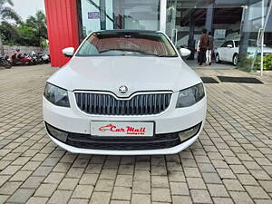 Second Hand Skoda Octavia Ambition 2.0 TDI AT in Nashik