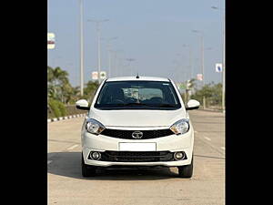 Second Hand Tata Tiago Revotorq XZ [2016-2019] in Surat