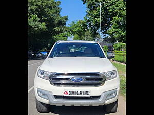 Second Hand Ford Endeavour Titanium 3.2 4x4 AT in Chandigarh