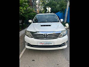 Second Hand Toyota Fortuner 3.0 4x4 MT in Hyderabad