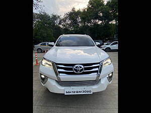 Second Hand Toyota Fortuner 2.8 4x4 AT in Pune