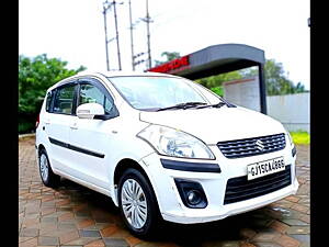 Second Hand Maruti Suzuki Ertiga Vxi CNG in Valsad