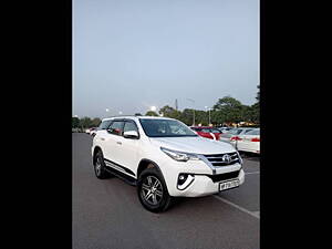 Second Hand Toyota Fortuner 2.8 4x2 AT [2016-2020] in Chandigarh