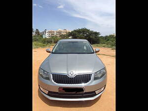 Second Hand Skoda Octavia Ambition 2.0 TDI AT in Bangalore