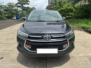 Second Hand Toyota Innova Crysta 2.4 G 8 STR [2016-2017] in Mumbai