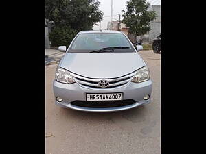 Second Hand Toyota Etios V in Chandigarh