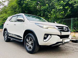 Second Hand Toyota Fortuner 2.8 4x2 AT [2016-2020] in Delhi