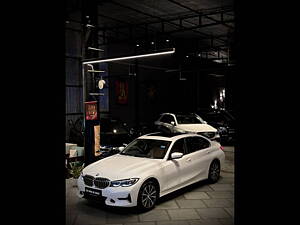 Second Hand BMW 3 Series Gran Limousine 330Li Luxury Line in Delhi