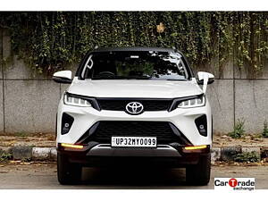 Second Hand Toyota Fortuner 2.8 4X4 AT in Delhi