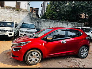 Second Hand Tata Altroz XT Luxe Petrol in Patna