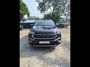 Second Hand Toyota Innova Hyrcross ZX (O) Hybrid 7 STR in Mumbai